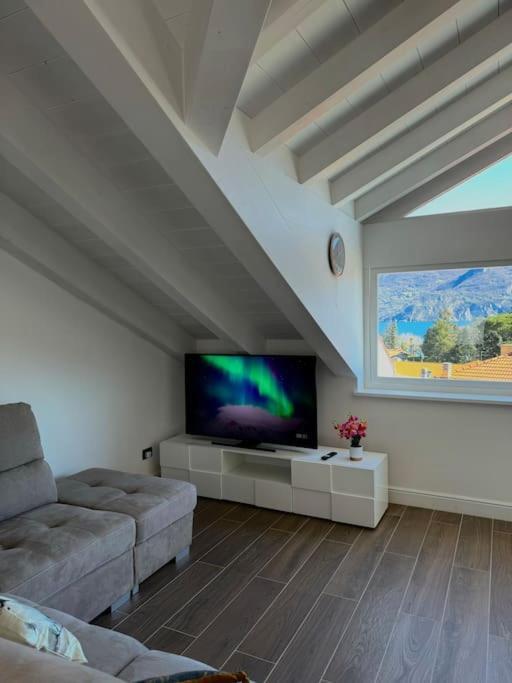 Apt. Aries - Penthouse Menaggio Exterior foto